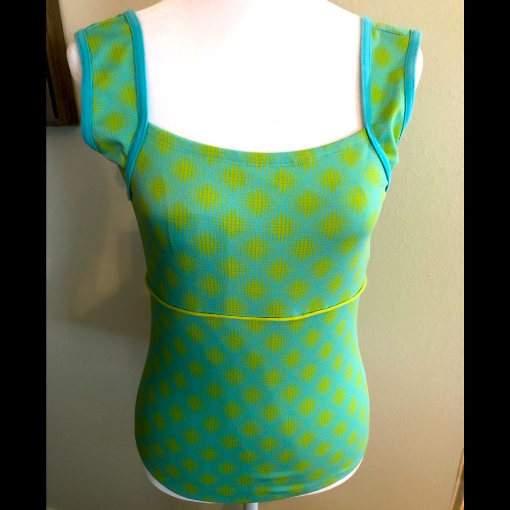 🔴3/$20🔴Quantum Sz M Active Top